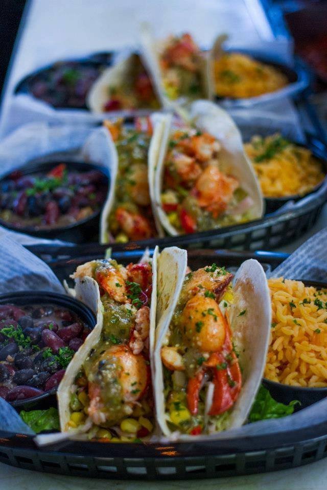 Hook's Chill & Grille