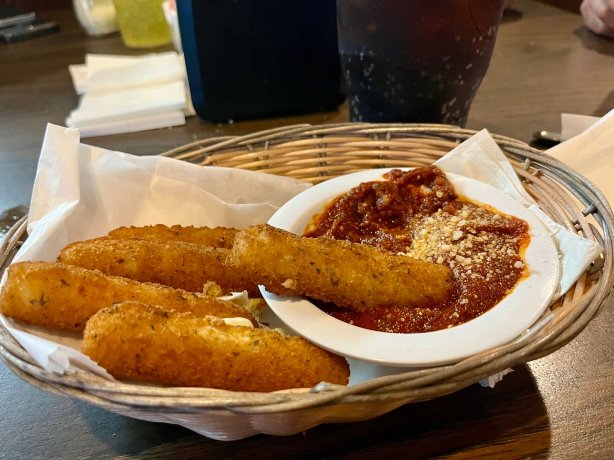 Dino's Restaurant