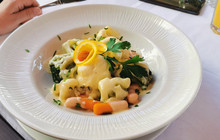 Restaurant Gusarska Konoba餐厅图片