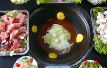 老东北铁锅熬鱼村(孟州店)餐厅图片