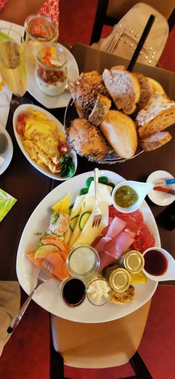 Cafe Vogel