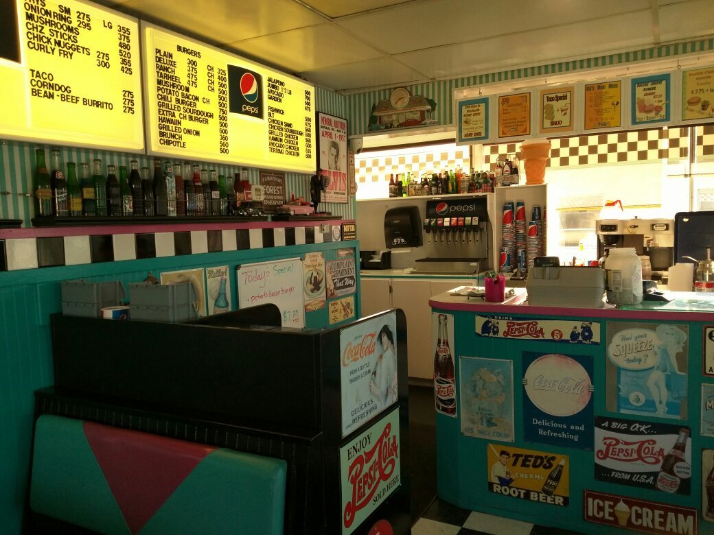 Hal's Drive In