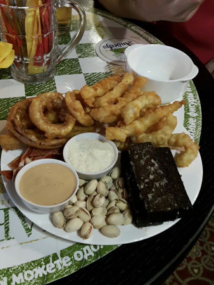 Harat's Irish Pub