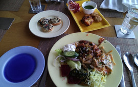 Cafe Piano