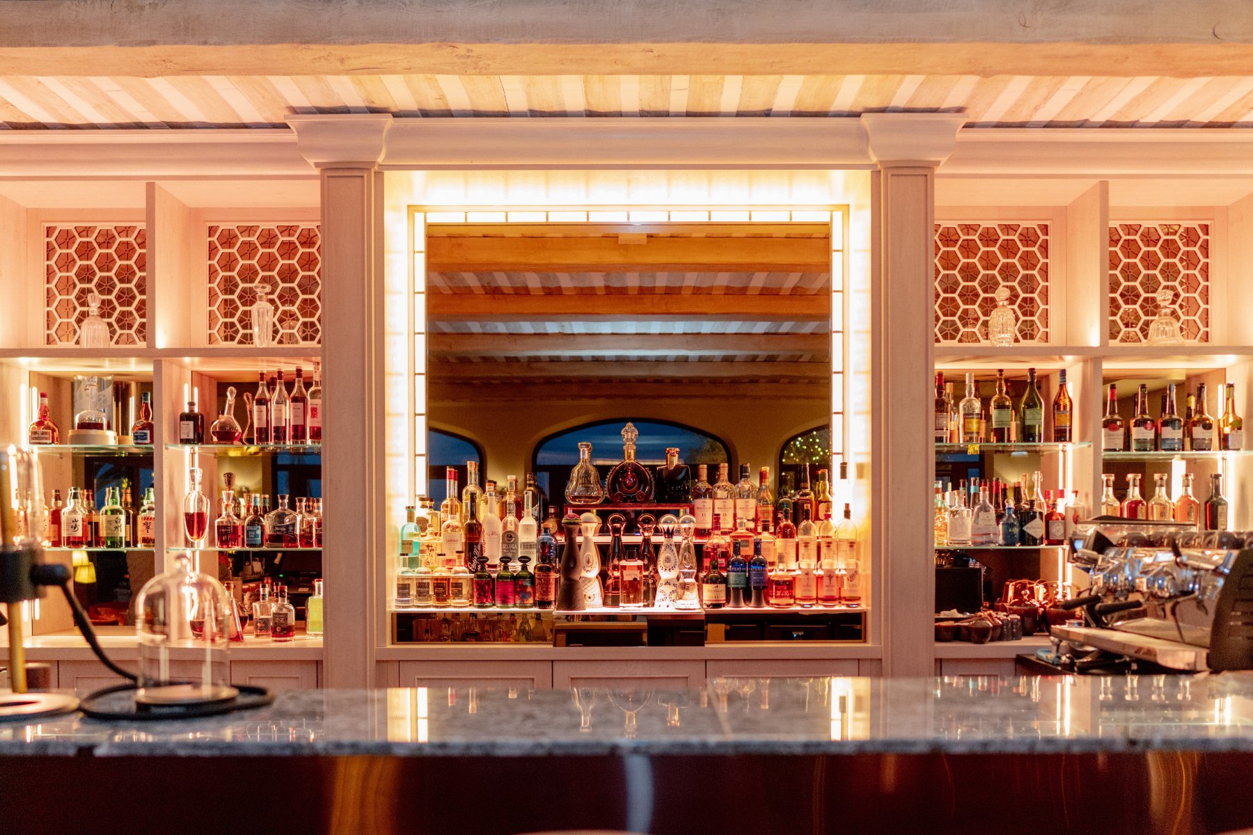 Lalique Bar