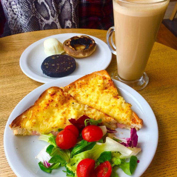 Tesco Cafe Holyhead餐厅图片