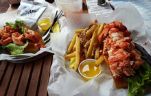 Quahog Republic Waterfront Eatery餐厅图片