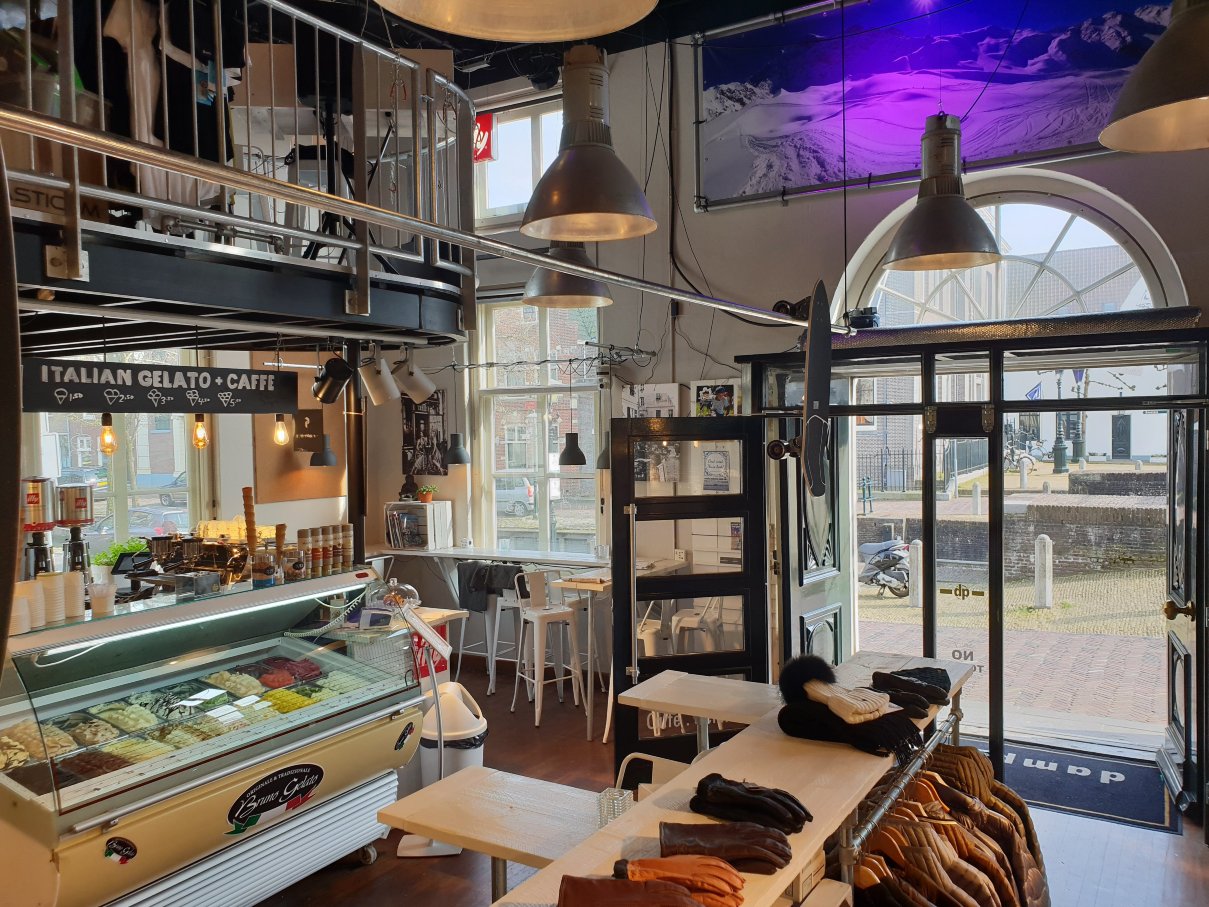 Damplein 9 Coffee & Gelato餐厅图片