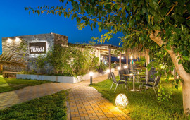 Nireas beach bar restaurant