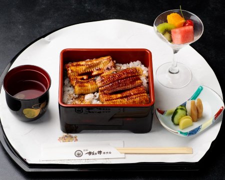 日本料理 花水木