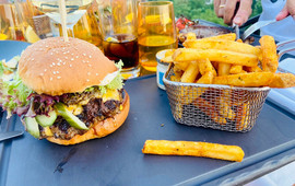 UPTOWN Sky Lounge & Restaurant