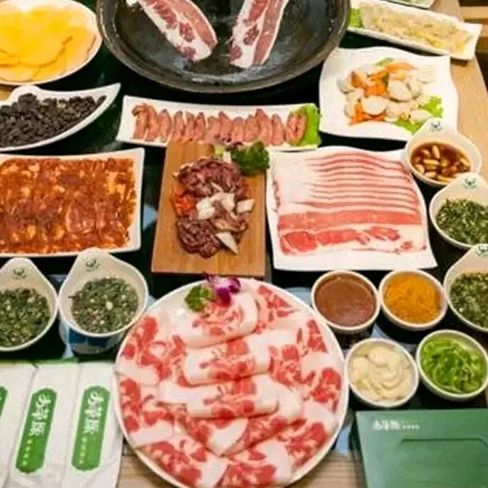 大草原烤肉坊(钜城国际店)