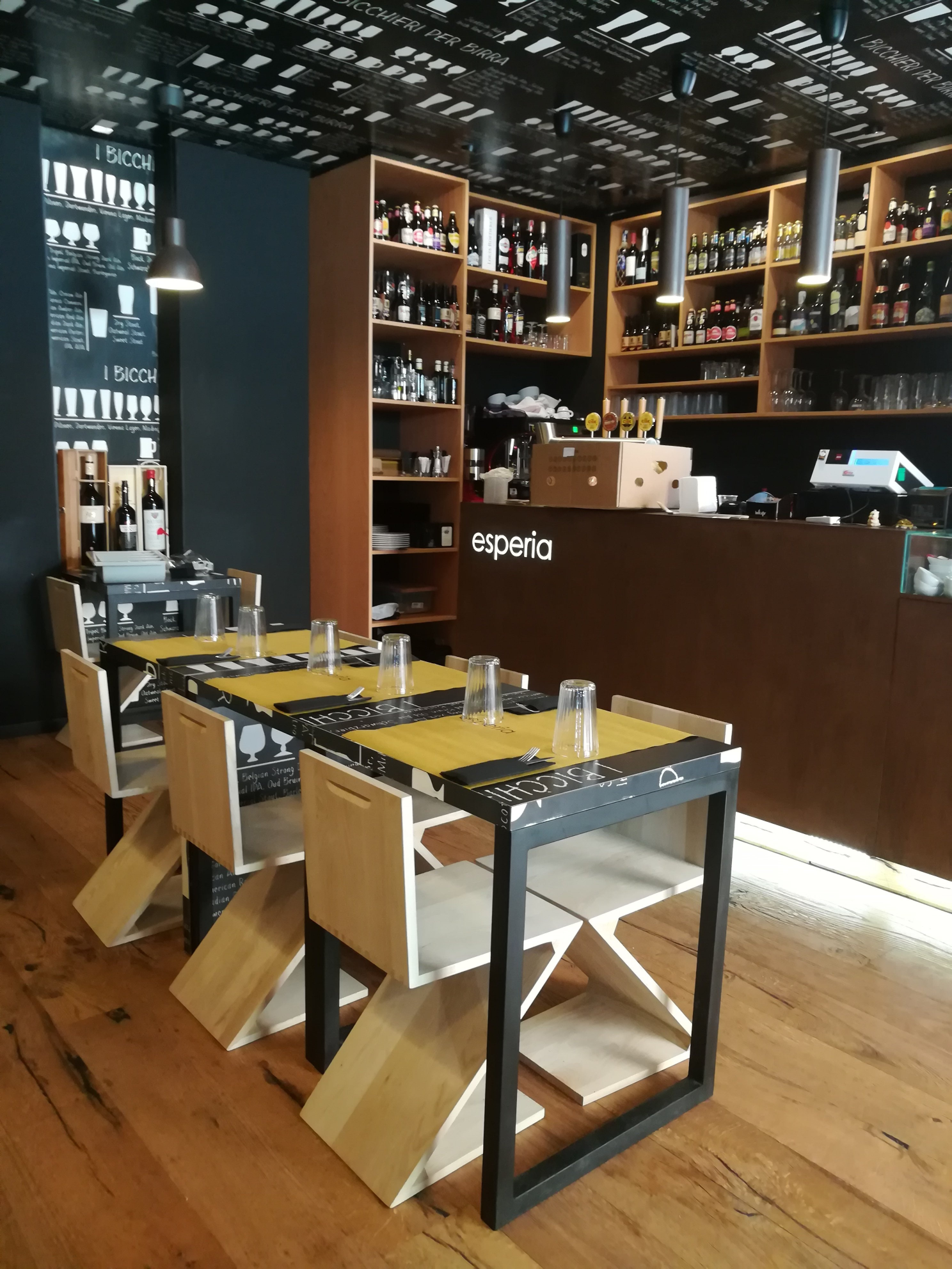 Esperia Birreria Steak House餐厅图片