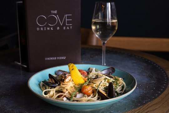 The Cove Bar & Lounge