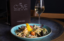 The Cove Bar & Lounge餐厅图片