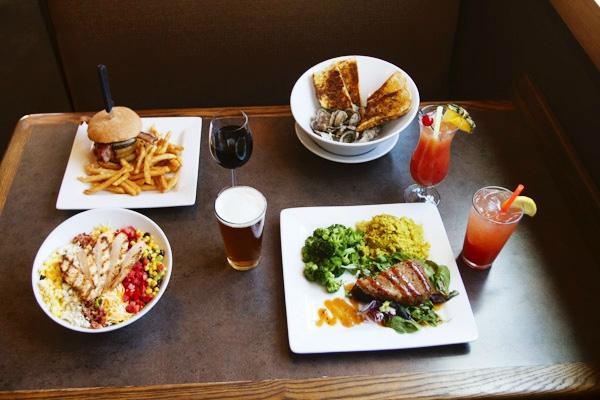 Village Bar & Grill餐厅图片