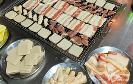 贵州著名小吃(四宏烧烤店)
