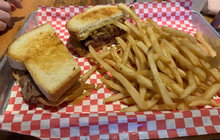 Anglers Bar and Grill餐厅图片