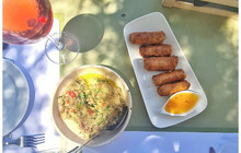 Kafeneio-Ouzeri Tselementes餐厅图片