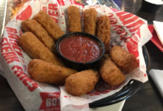 Red Robin Gourmet Burgers美食图片