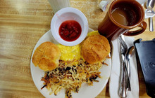 Charles' Cafeteria & Grill餐厅图片
