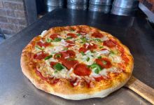 Bear Mountain Pizza & Cafe美食图片