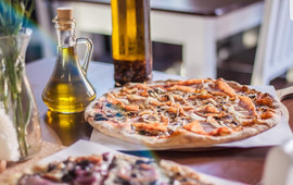 La Famiglia Pizza