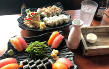 Green's Grill & Sushi Bar餐厅图片