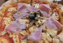 Yolo Pizza美食图片