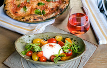 Four65 Woodfire Bistro and Bar餐厅图片