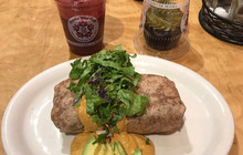 Middle Way Cafe餐厅图片