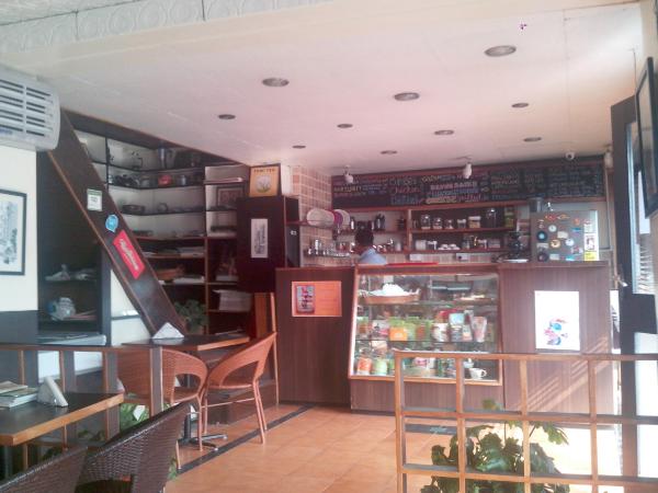 Cafe Fiction