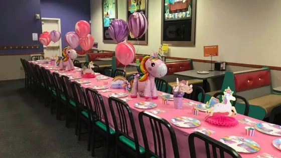 Chuck E. Cheese