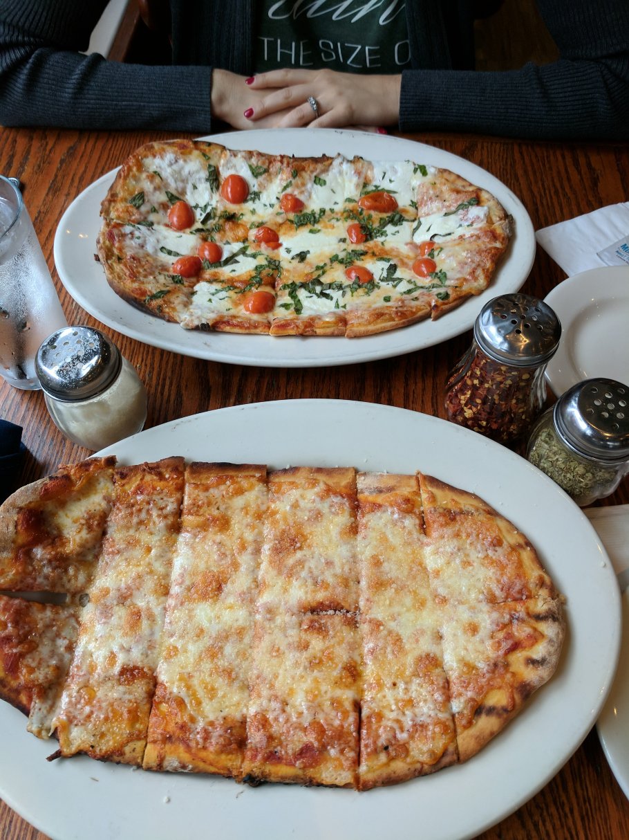 Cuzzy's Restaurant