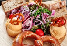 Bratwurst Roeslein美食图片