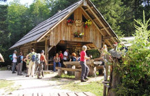 Ingo's Cottage in Gozd Martuljek餐厅图片