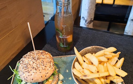 HANS IM GLUECK Burgergrill & Bar