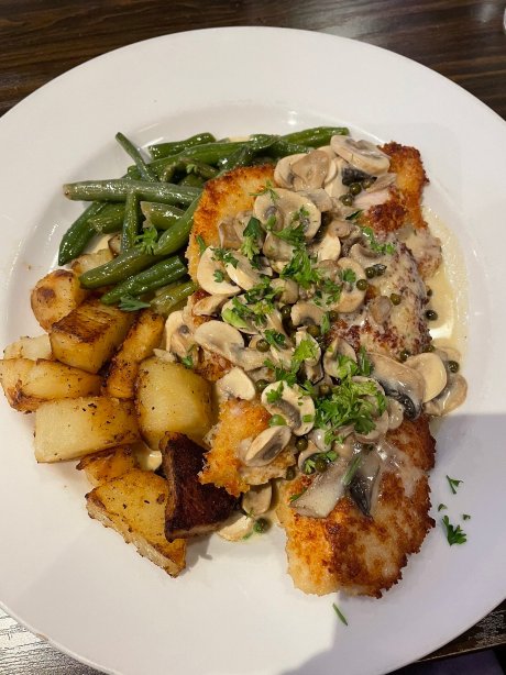 Black Bird Schnitzel Haus