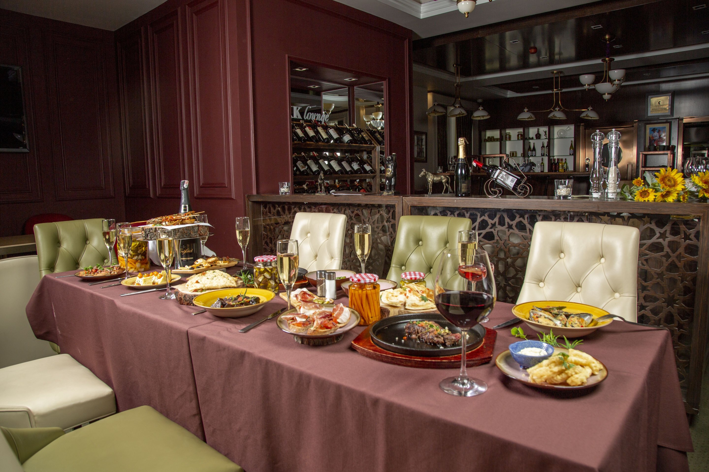 KK Restaurant & Lounge