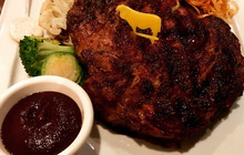 Lux Steakhouse and Bar餐厅图片