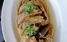 Kin Lom Chom Pla