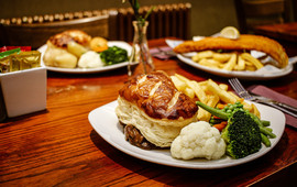 Waterhouse Inn - Cafe and Lounge Bar