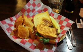 Michigan House Cafe & Brewpub