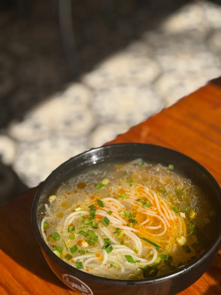 团山带皮小黄牛米线(人民东路店)