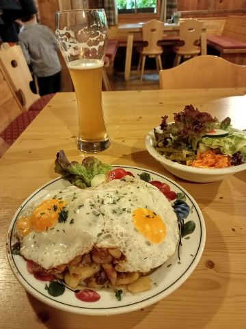 Jausenstation Lottenseehütte餐厅图片