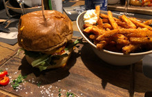 Revier Grill & Bar餐厅图片