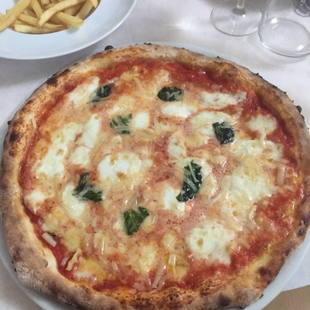ESSENZA Cucina Pizza