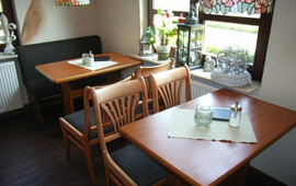 Puppen- Cafe