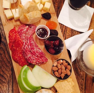Leanna's Idyll Awhile Wine Shop and Bistro餐厅图片
