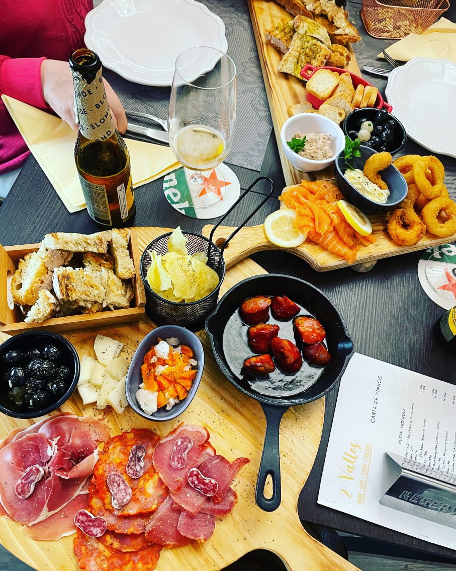 Dois Valles Wine Bar Tapas Trancoso